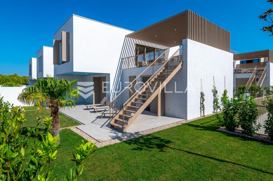 House For sale Brodarica
