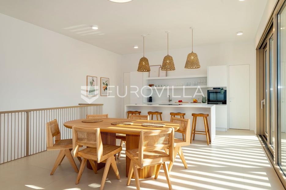 Casa In vendita -  Šibenik - Okolica