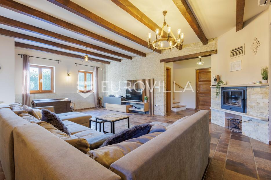 Casa In vendita -  Svetvinčenat