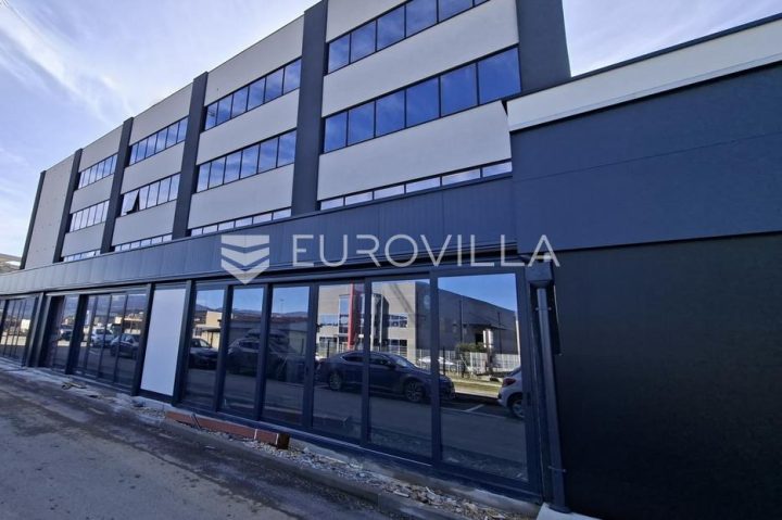 Lokal użytkowy na sprzedaż 260 m² – Kukuljanovo