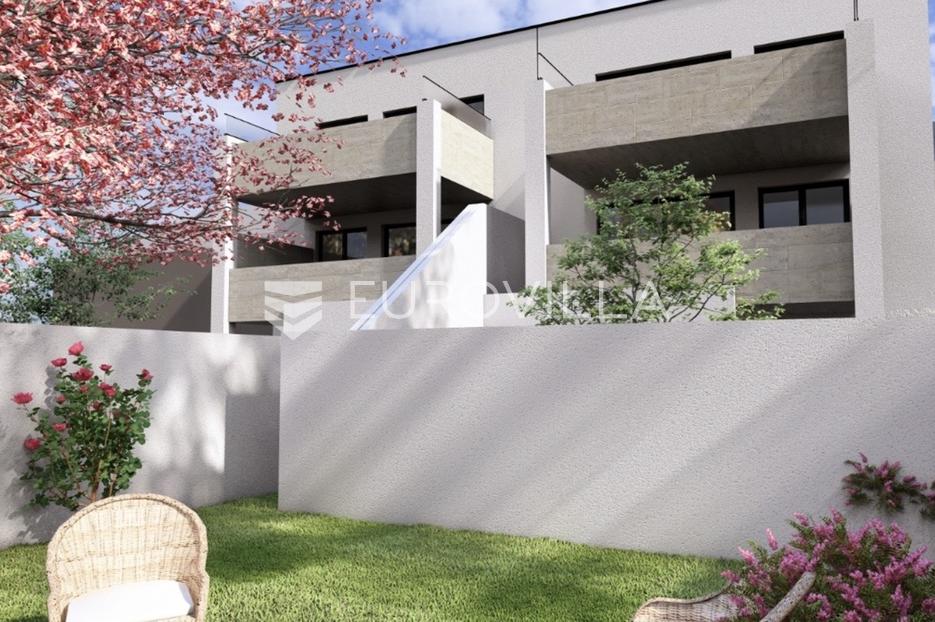 Flat For sale Donji grad