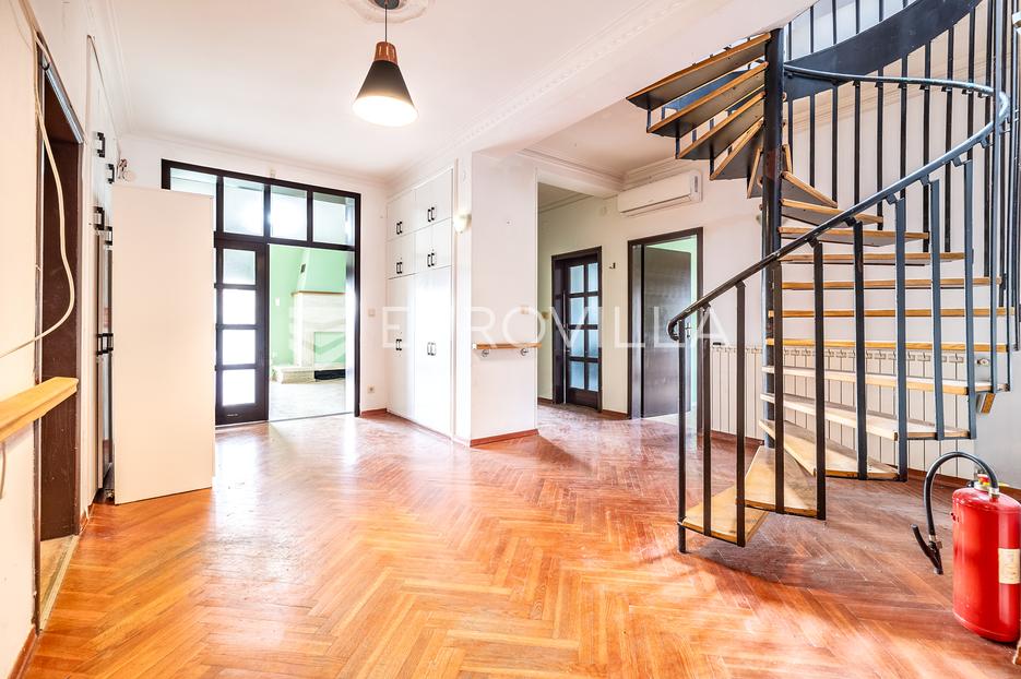 Casa In vendita -  Maksimir