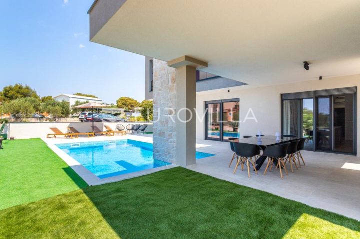 House For sale - šibensko-kninska šibenik - Okolica - foto 4/39