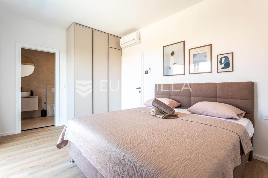 Casa In vendita -  Šibenik - Okolica