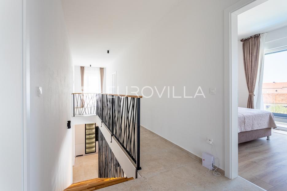 Casa In vendita -  Šibenik - Okolica