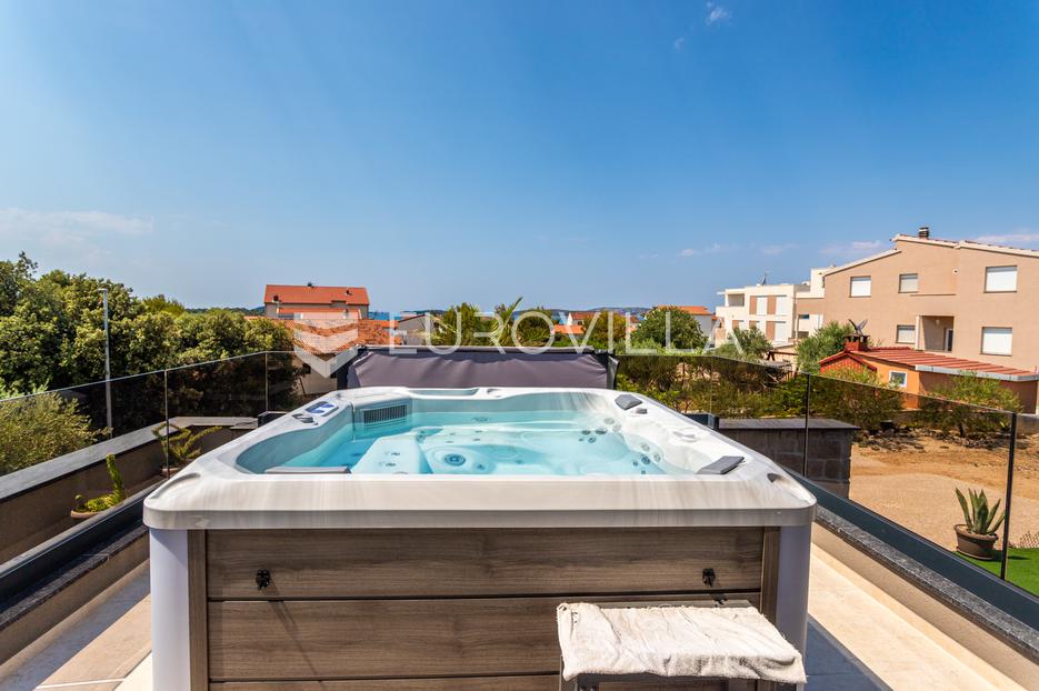Casa In vendita -  Šibenik - Okolica