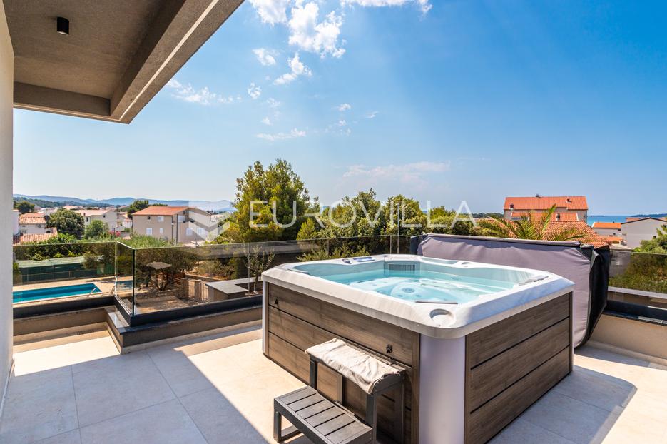Casa In vendita -  Šibenik - Okolica