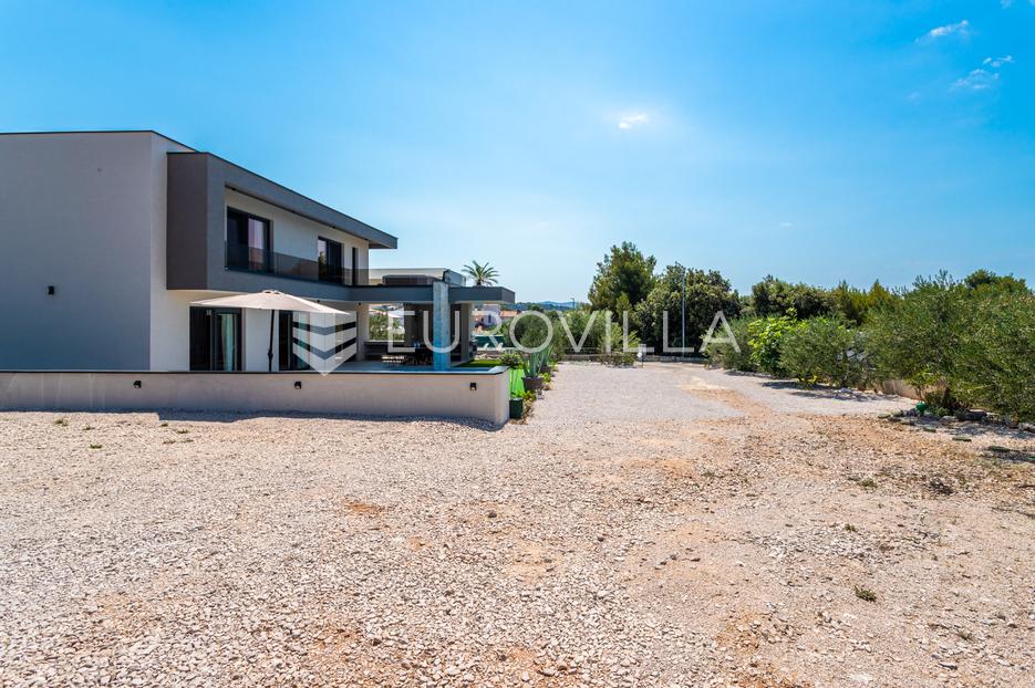 Casa In vendita -  Šibenik - Okolica