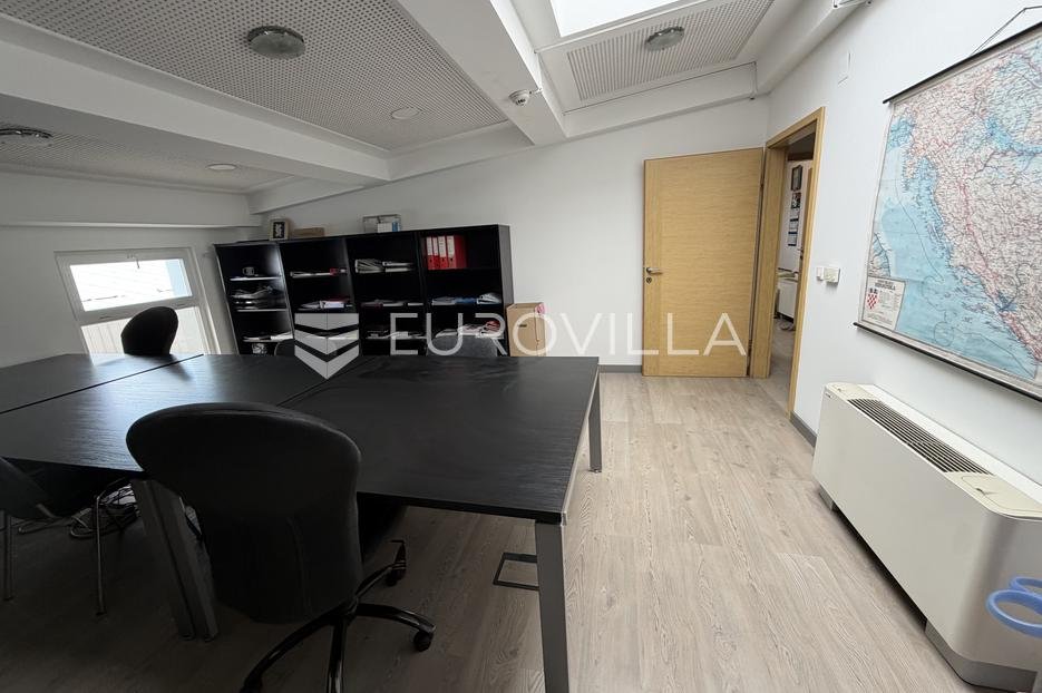 Locaux commerciaux À louer - Osječko-baranjska Đakovo