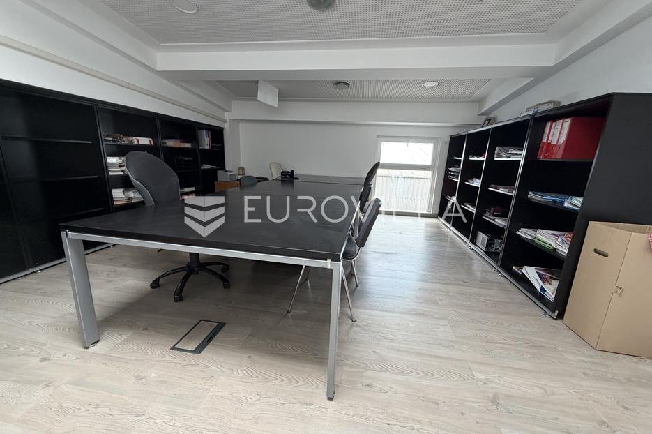 Locaux commerciaux À louer - Osječko-baranjska Đakovo