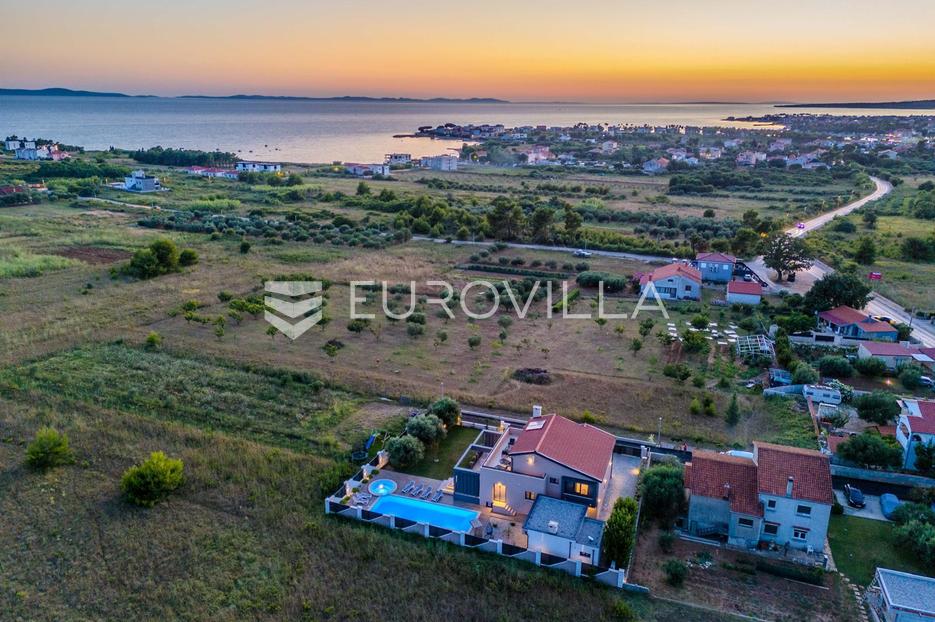 Kuća Na prodaju -  Privlaka