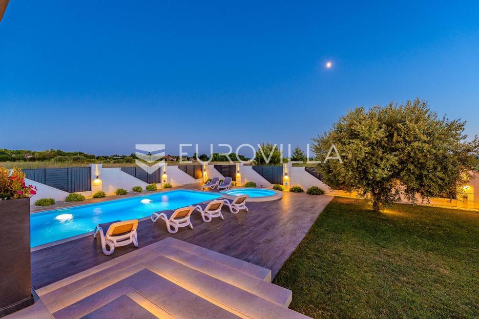 Kuća Na prodaju -  Privlaka