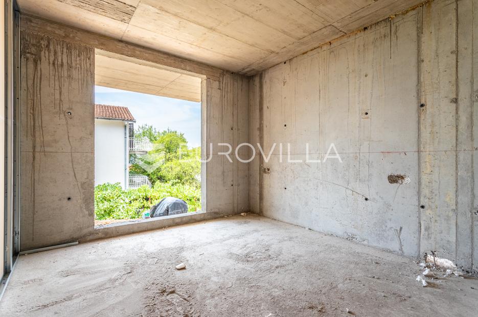Flat For sale -  Okrug