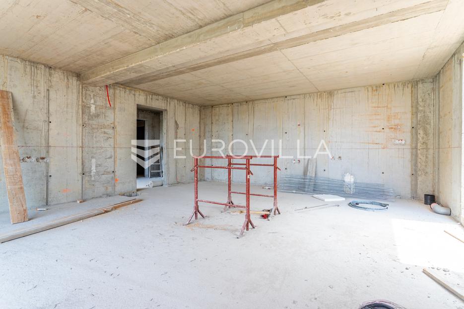 Flat For sale -  Okrug