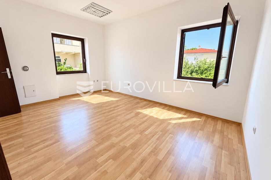 Locaux commerciaux À louer - Primorsko-goranska Krk