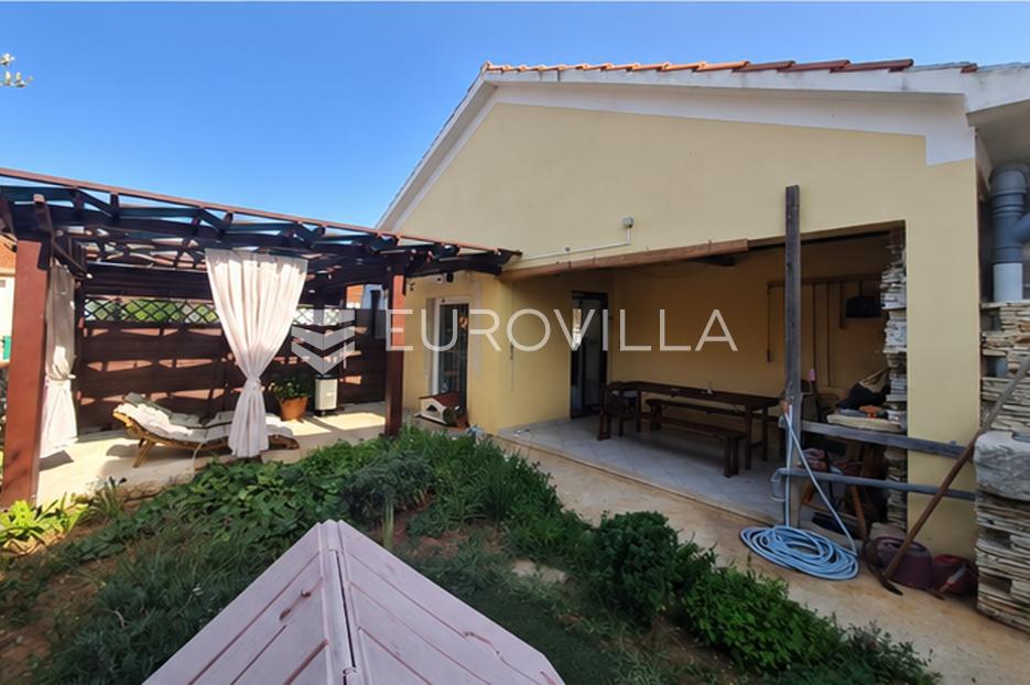 House For sale -  Vir