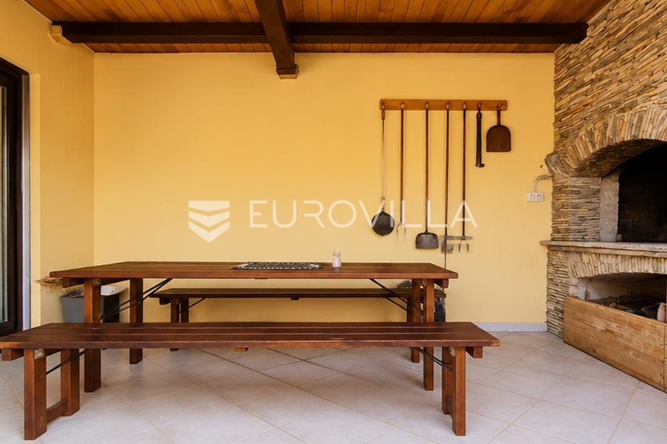 House For sale -  Vir