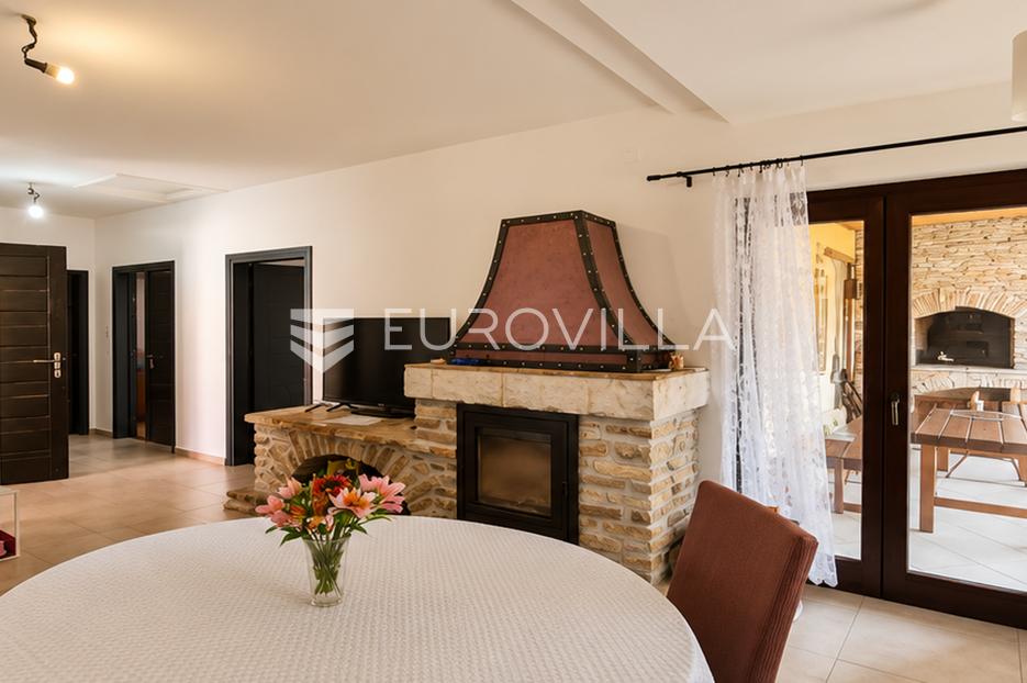 House For sale -  Vir