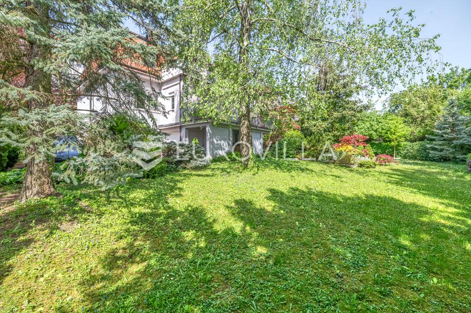 Maison À vendre -  Maksimir