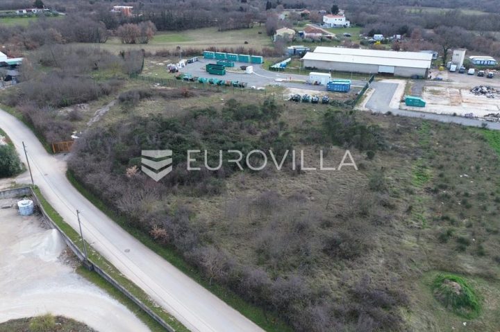 Land for sale 6162 m² – Marčana