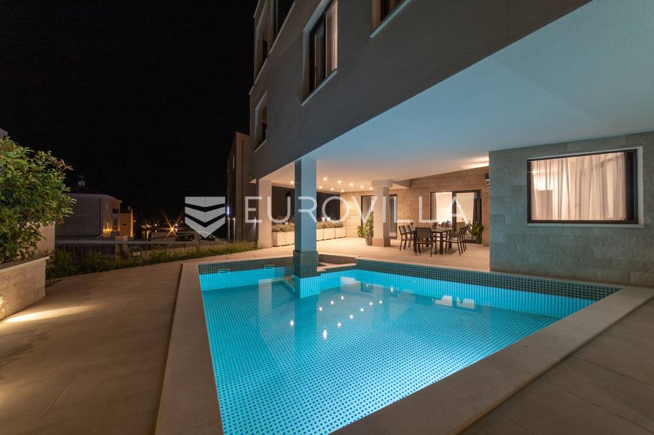 Casa In vendita -  Okrug
