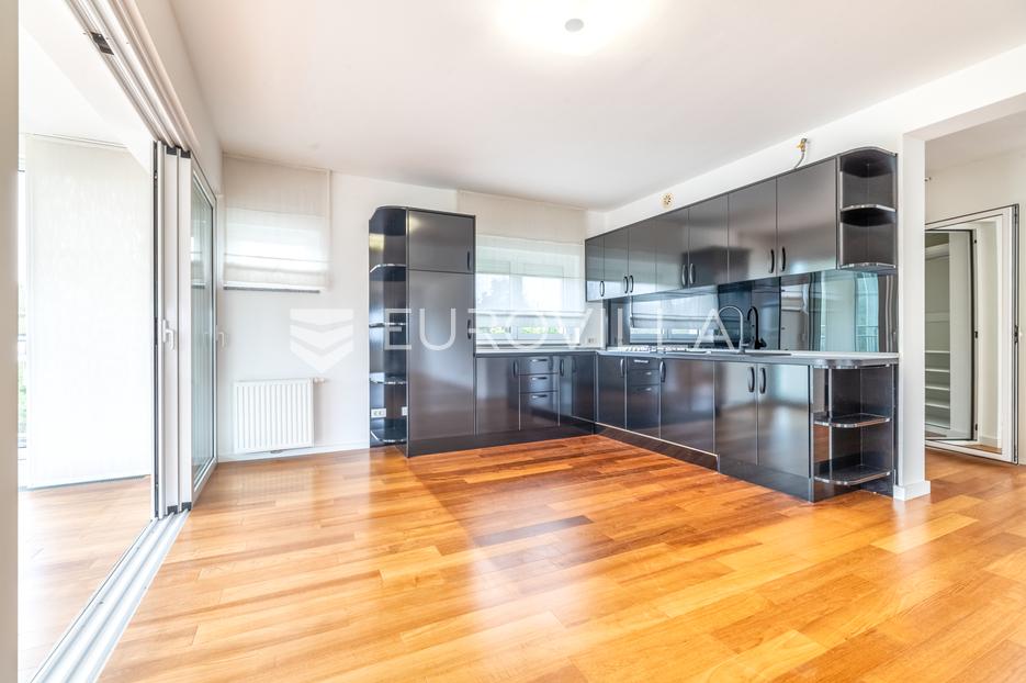 Apartmán Na predaj -  Podsljeme