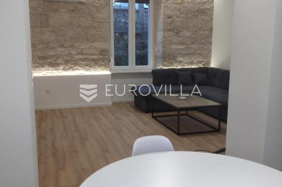 Apartma Na predaj -  Pula