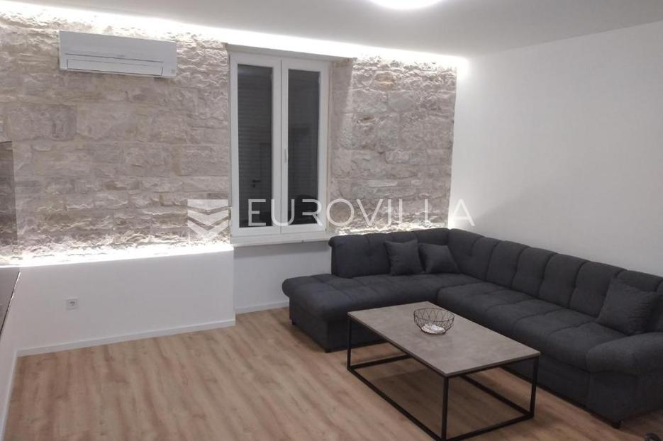 Apartma Na predaj -  Pula