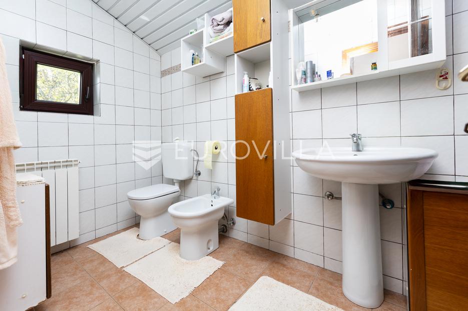 Haus Zu verkaufen -  Čavle