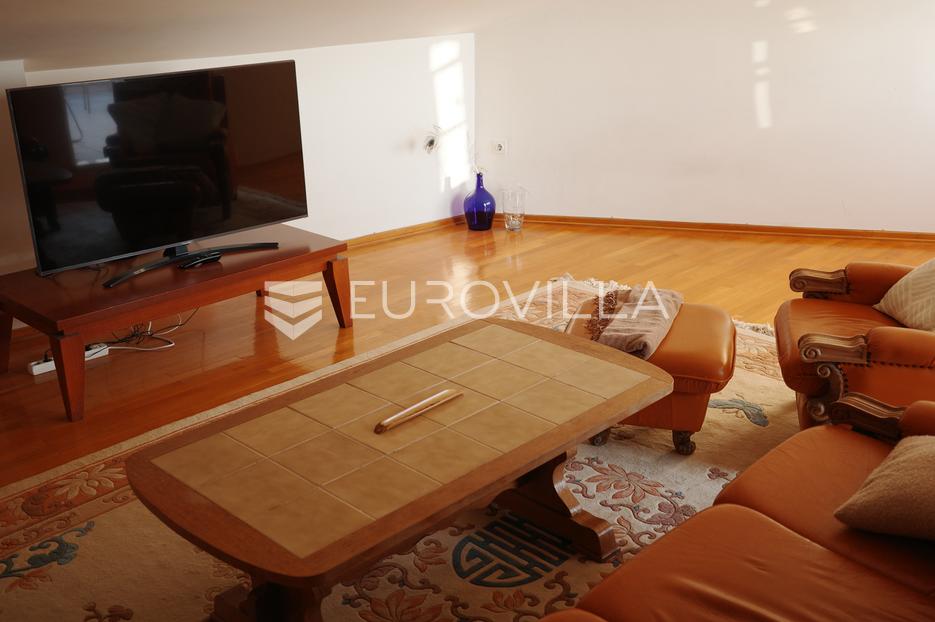 Apartmán Na predaj -  Šibenik