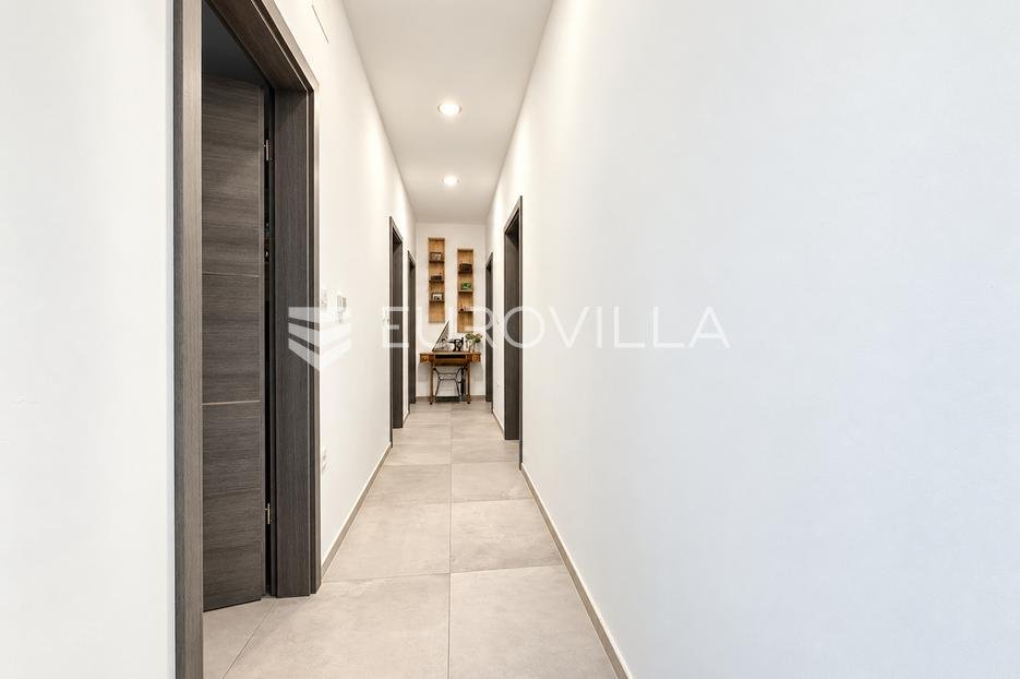Flat For sale - Istarska Pula