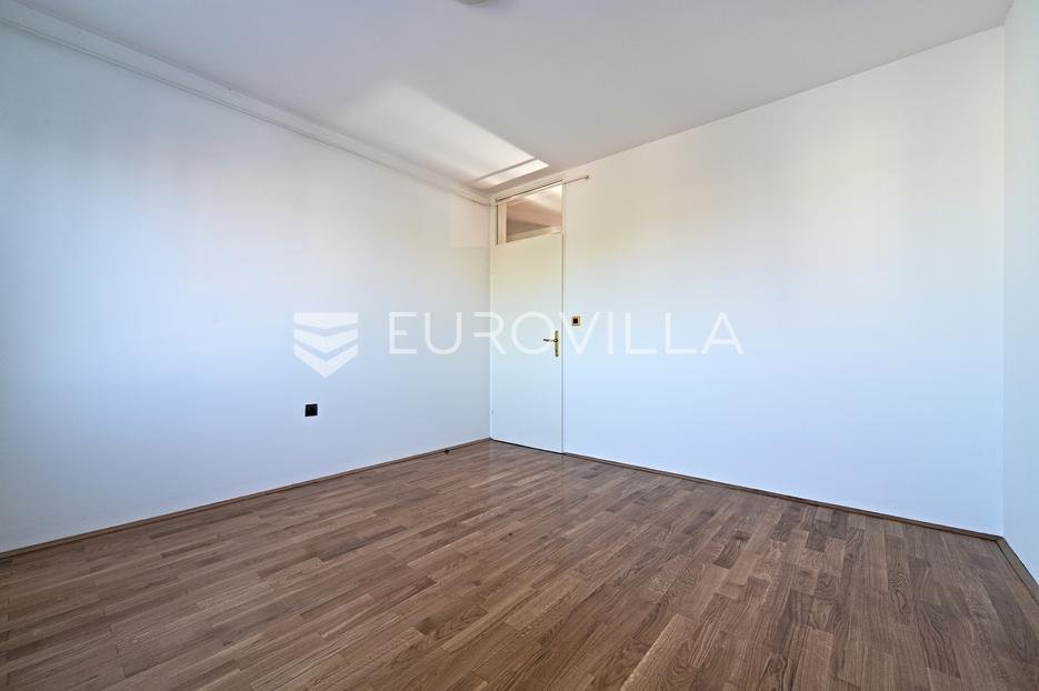 Apartmán Na predaj - Osječko-baranjska Osijek