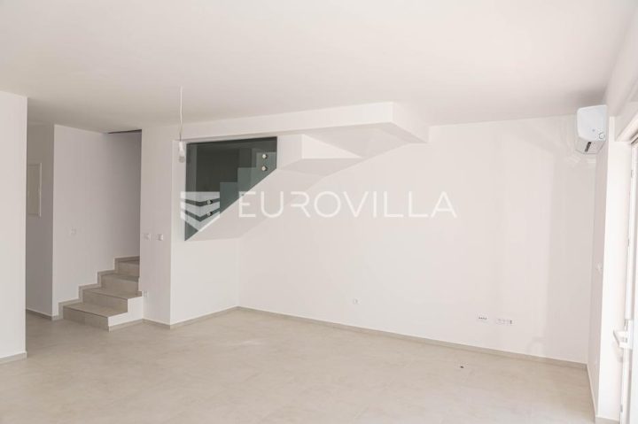 Apartmán Na predaj - šibensko-kninska Vodice - foto 5/14