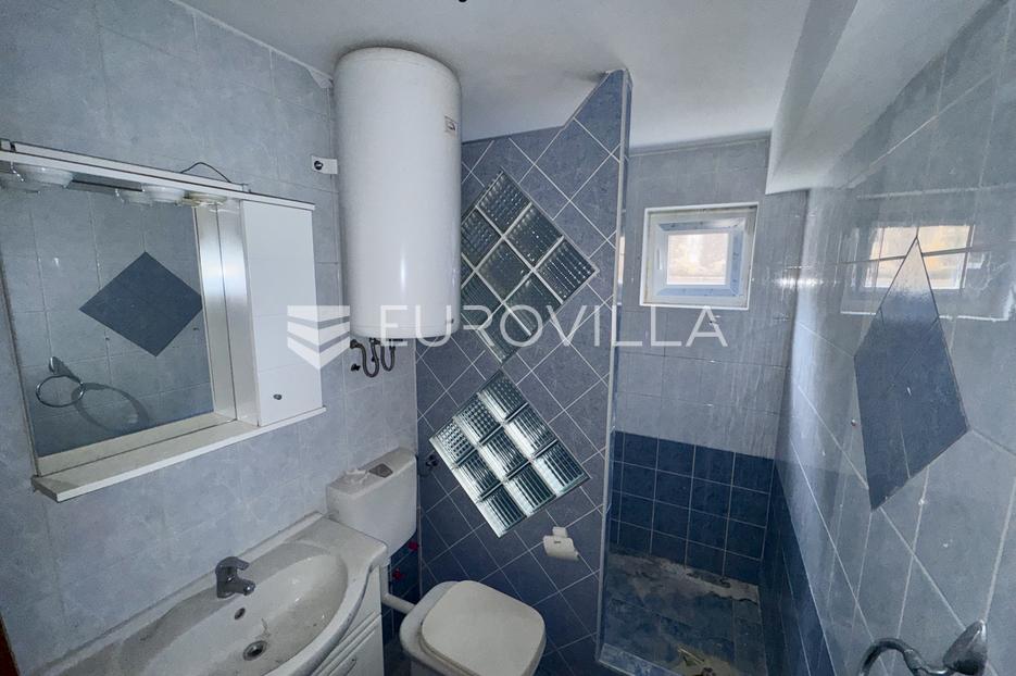 Appartamento In vendita -  Omišalj