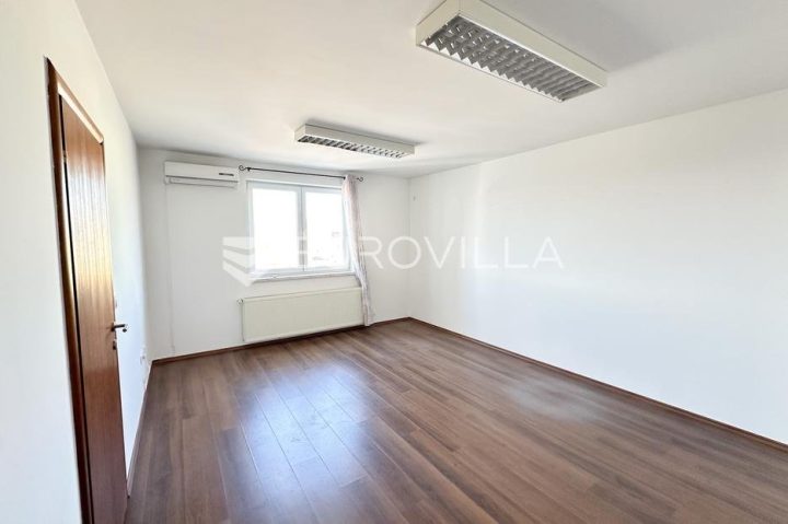 Locaux commerciaux À louer - Vukovarsko-srijemska Vinkovci - foto 3/5