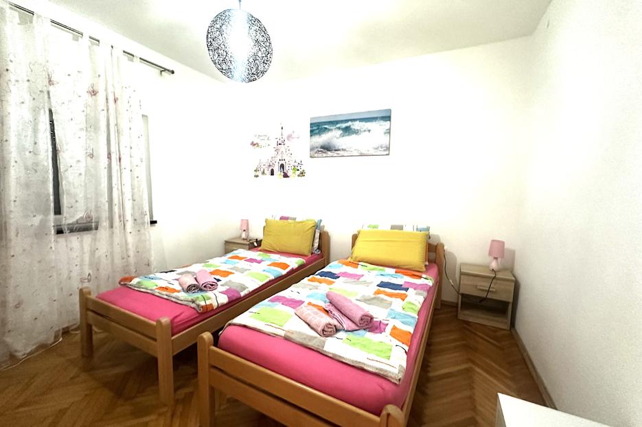 Kuća Na prodaju -  Tinjan