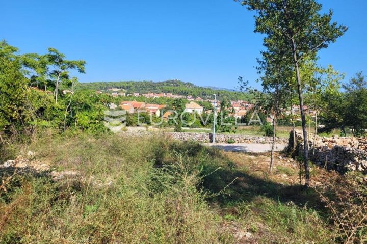 Pozemek na prodej 1251 m² – Stari Grad