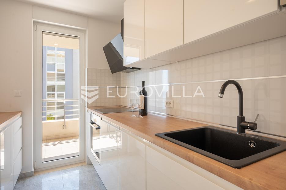 Appartement À vendre - Splitsko-dalmatinska Split - foto 3/19