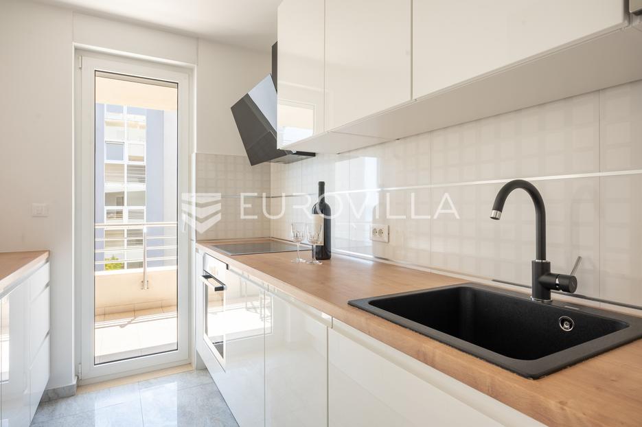 Appartement À vendre - Splitsko-dalmatinska Split - foto 4/19