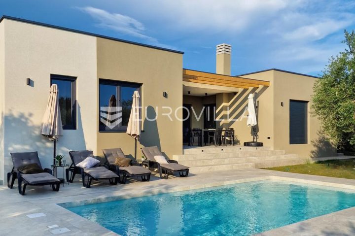 Dom na sprzedaż 160 m² – Galižana