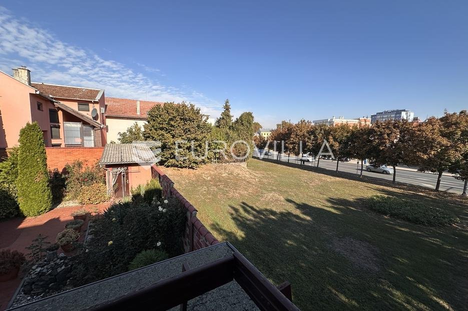 Kuća Na prodaju - Vukovarsko-srijemska Vukovar