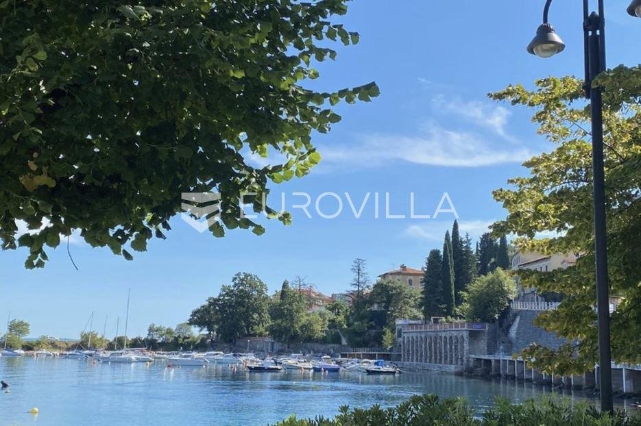 Mieszkanie Na sprzedaż - Primorsko-goranska Opatija - Okolica