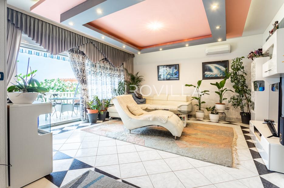 Maison À vendre - Splitsko-dalmatinska Dugi Rat