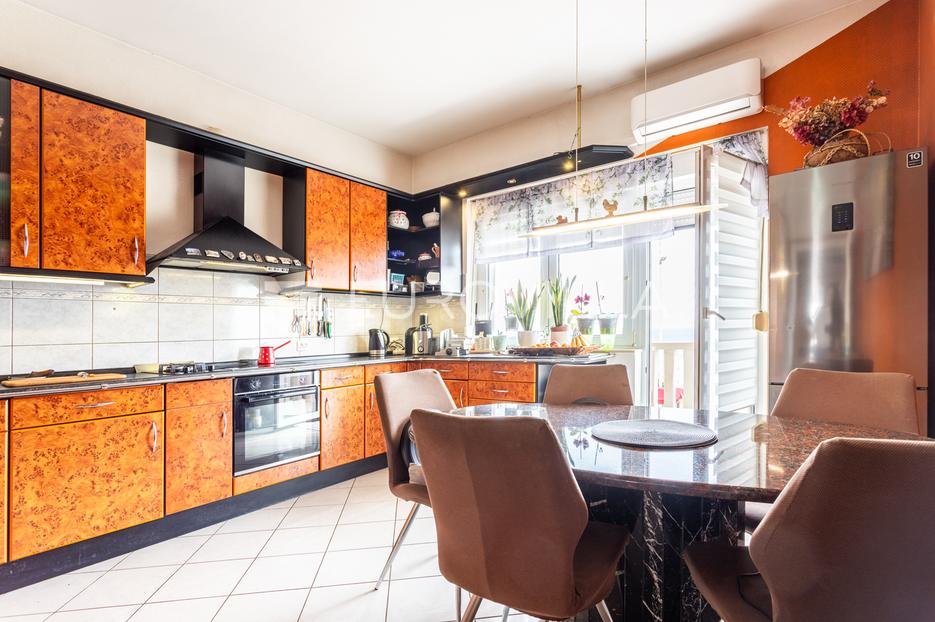 Maison À vendre - Splitsko-dalmatinska Dugi Rat