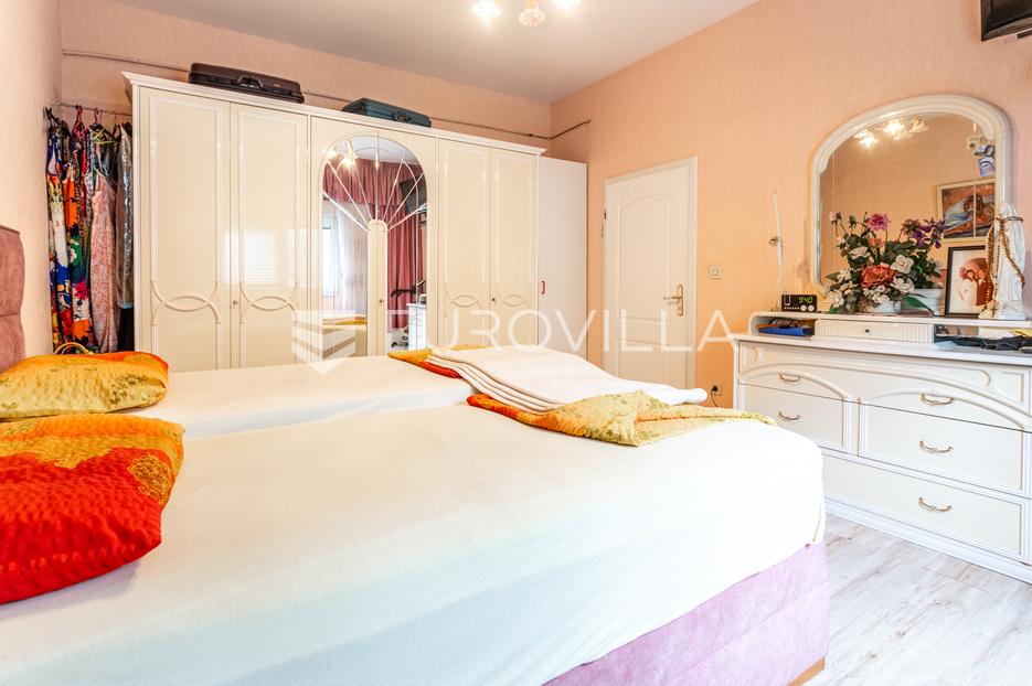 Maison À vendre - Splitsko-dalmatinska Dugi Rat