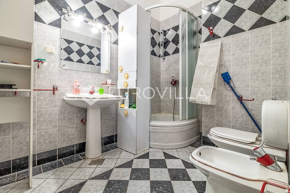 Flat For sale -  Donji Grad