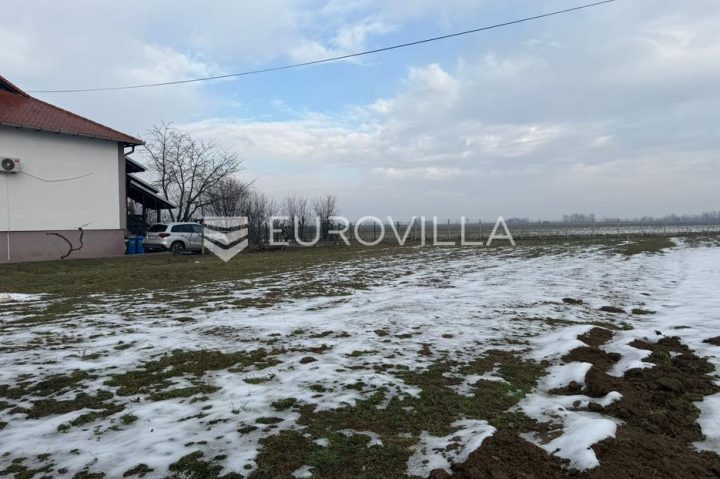 Terrain à vendre 631 m² – Đakovo