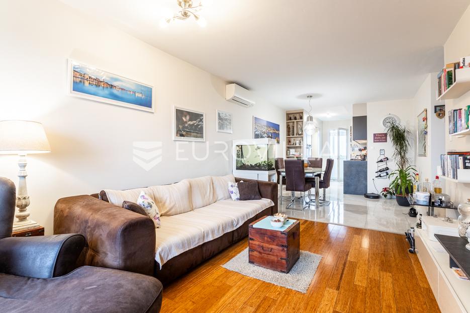Apartment Zu verkaufen -  Split