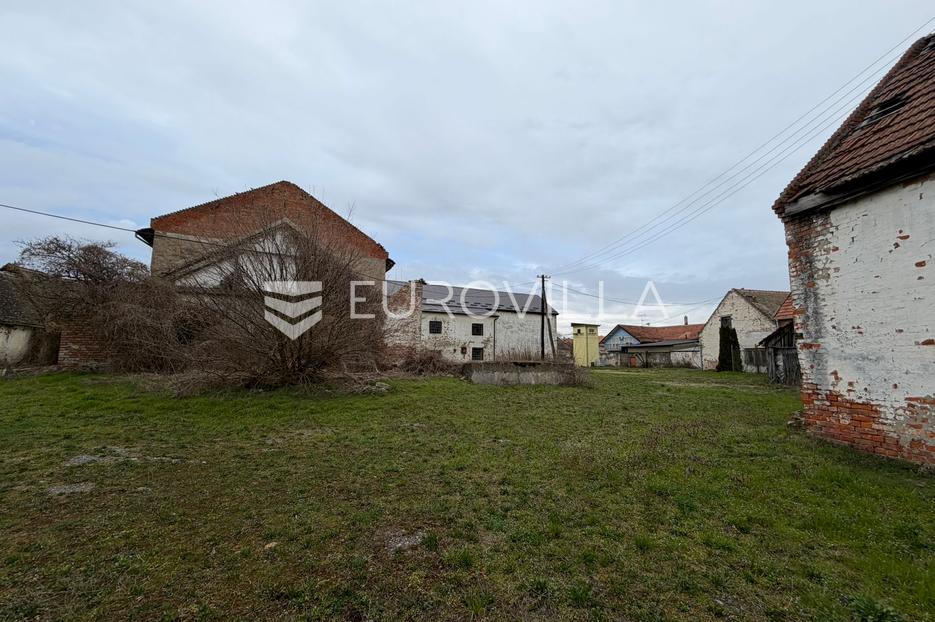 Lokal użytkowy Na sprzedaż -  Vrpolje