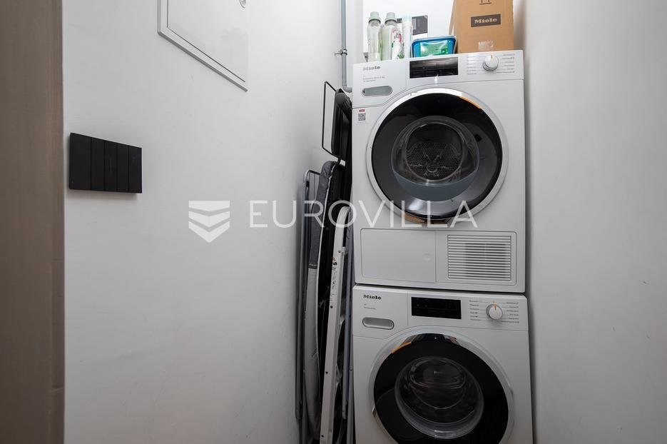 Flat For sale - Istarska Pula